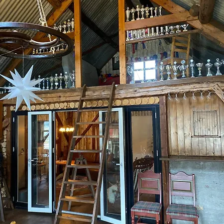 Lysefjorden Og Prekestolen Unik Og Koselig I Stallbygning