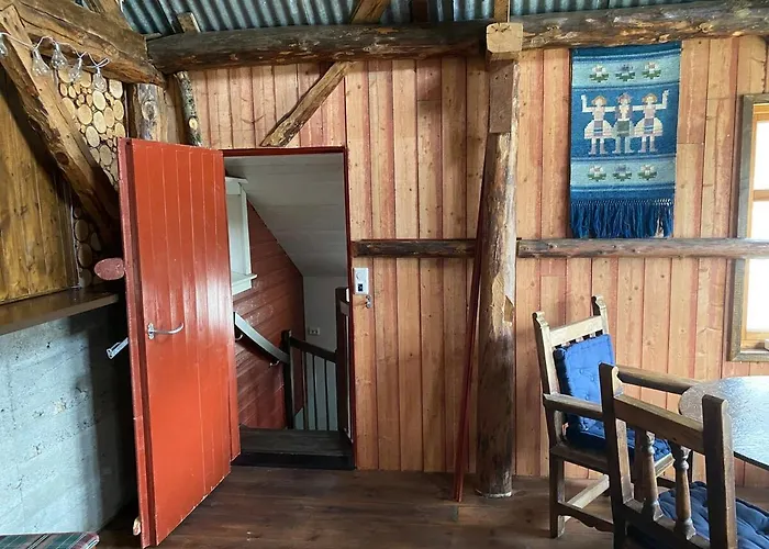 Lysefjorden Og Prekestolen Unik Og Koselig I Stallbygning * 桑内斯