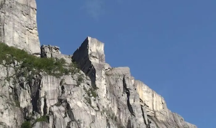 Lysefjorden Og Prekestolen Unik Og Koselig I Stallbygning * 桑内斯
